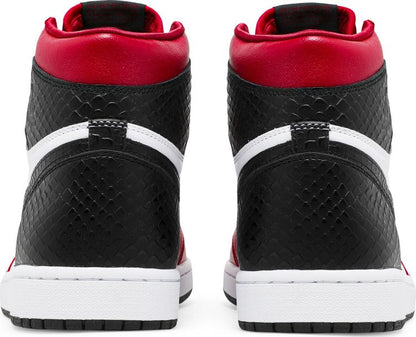 Wmns Air Jordan 1 Retro High OG &