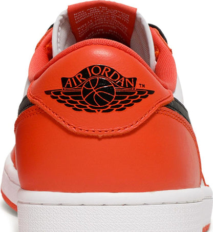 Air Jordan 1 Low OG &