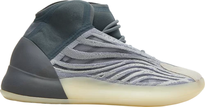 Yeezy QNTM “Mono Carbon” - suelastore